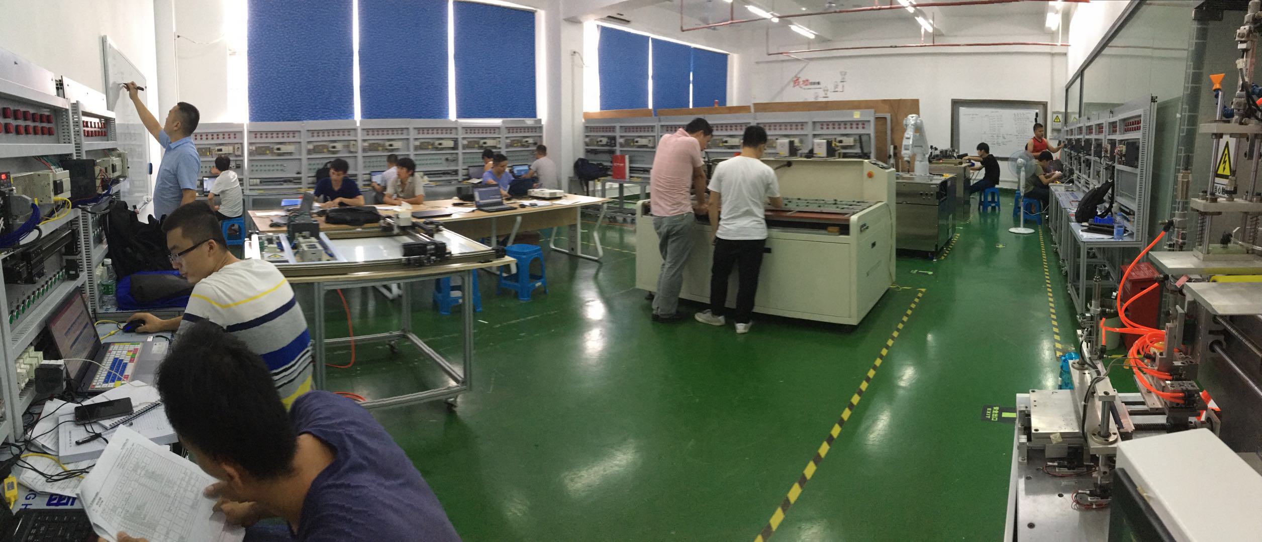 參加PLC培訓(xùn)現(xiàn)場(chǎng)學(xué)習(xí)的優(yōu)勢(shì)和劣勢(shì) 參加PLC培訓(xùn)現(xiàn)場(chǎng)學(xué)習(xí)的優(yōu)勢(shì)和劣勢(shì)